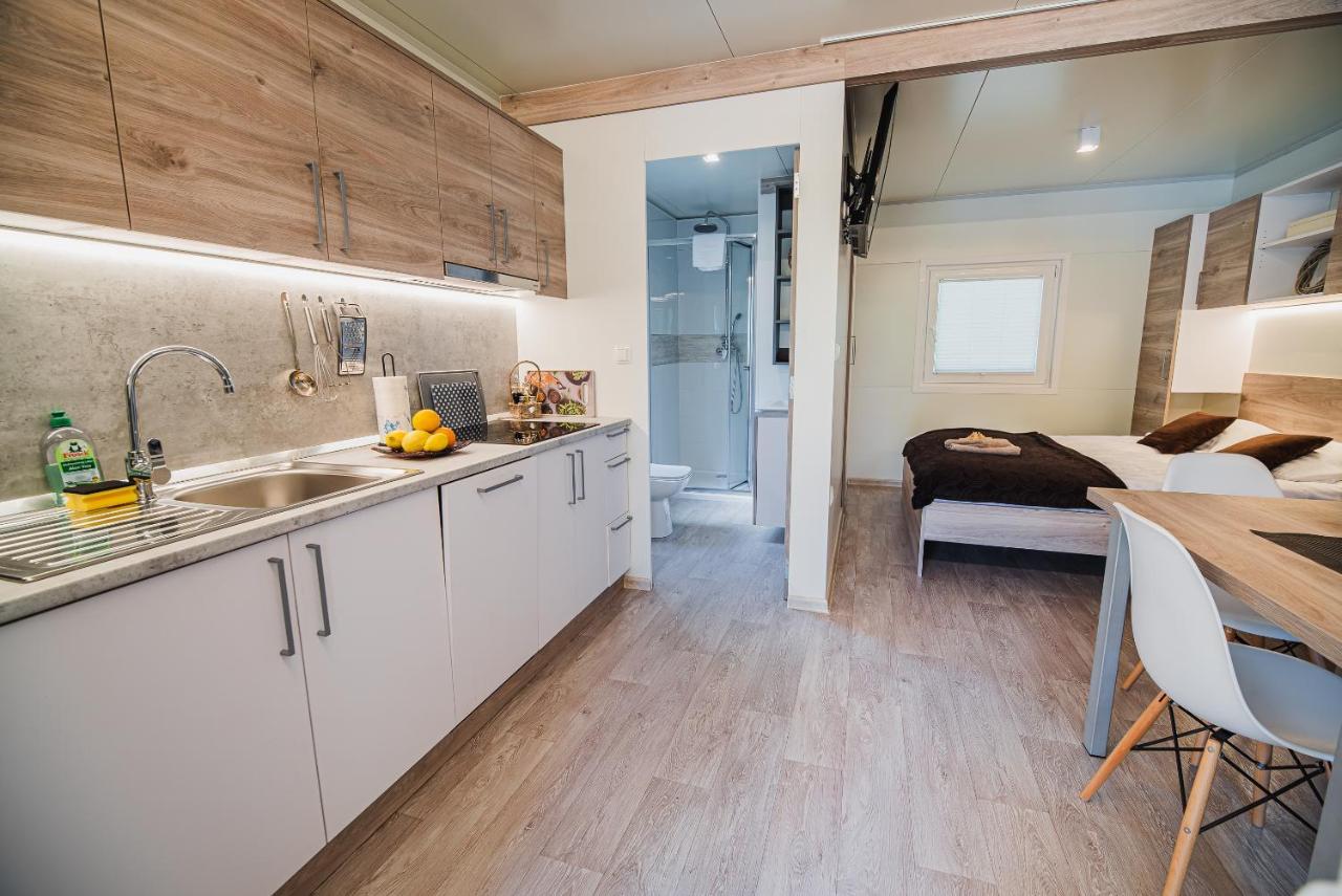 Premium Mobile Tree House With Thermal Riviera Tickets Catez ob Savi Exterior photo